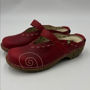 El Naturalista Womens EUR 38 Red Mules Leather Shoes Soft Grain Tibet